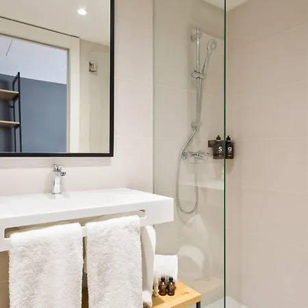 Hotell Acta Voraport Barcelona